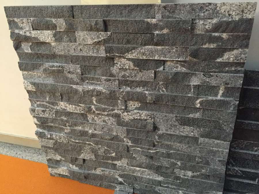 Virginia Mist granite wall stone