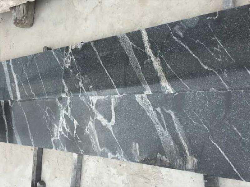 Virginia Mist Granite Coping